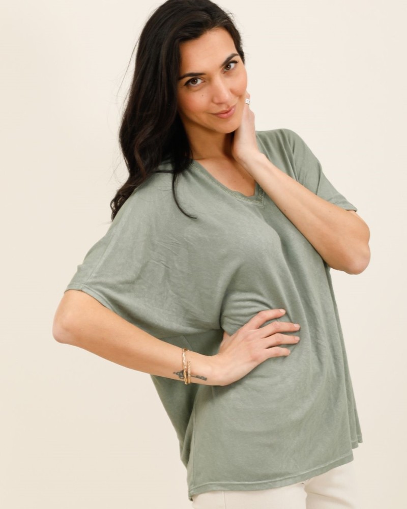 lisy tee shirt
