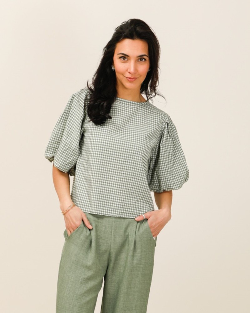 guad blouse