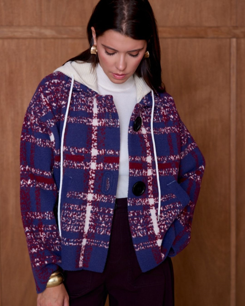 inaya veste